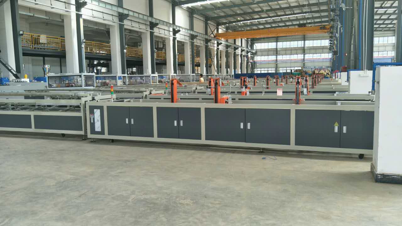 在線線管包裝(zhuang)機XGB-16-40