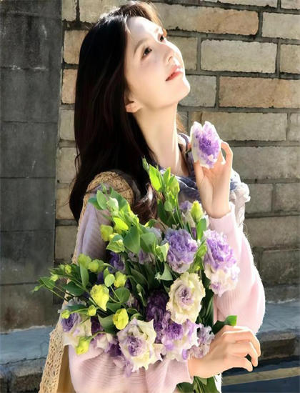 17岁在线播放免费_我的美女老师txt_簧片在线免费观看